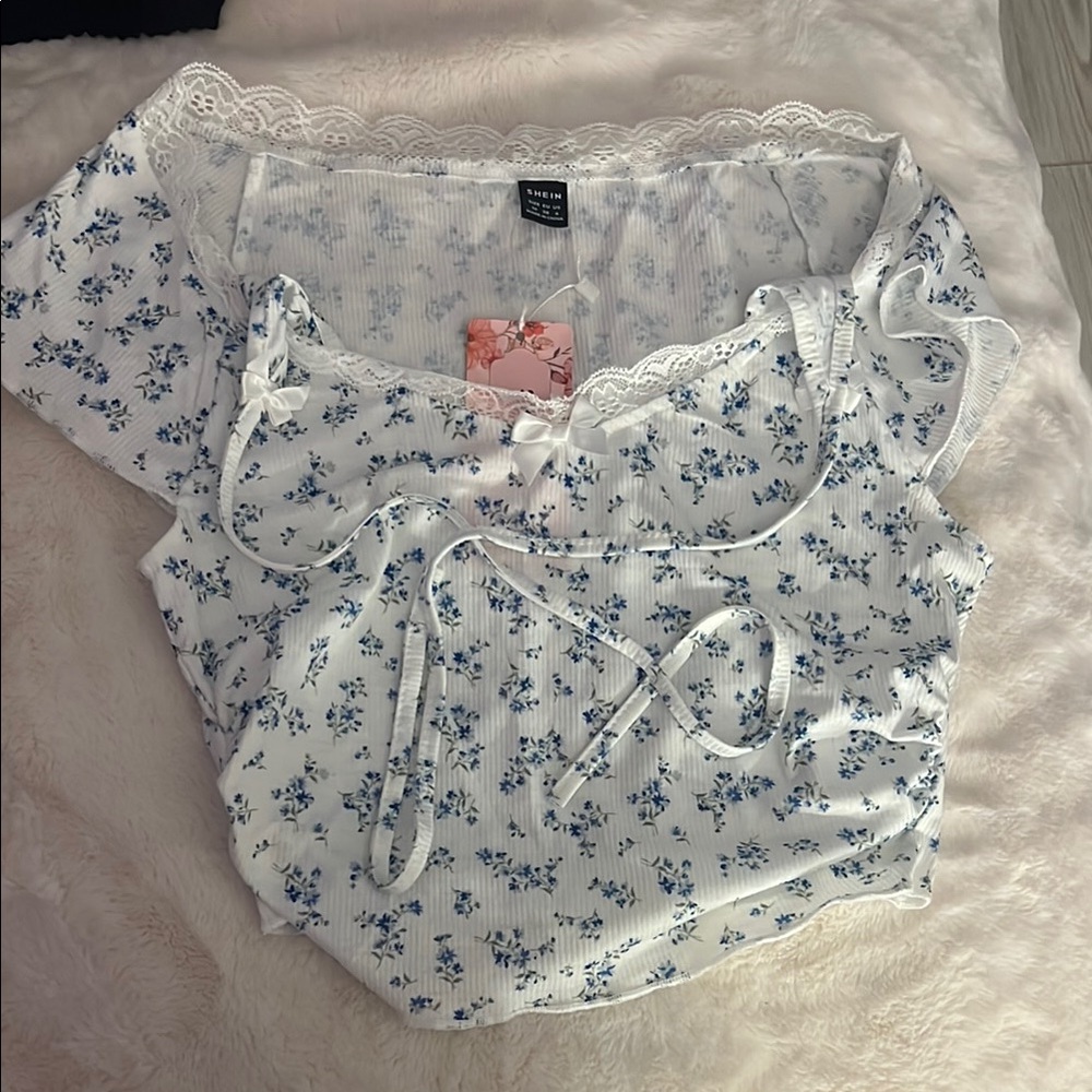 Floral Lace Trim Top